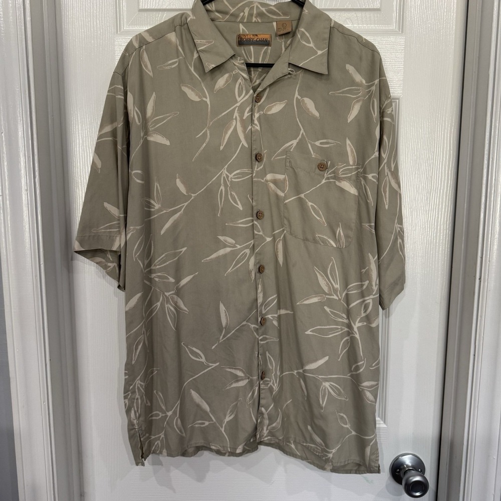 Vintage Bobby Chan 100% Silk Floral L TanHawaiian Shirt Short Sleeve Wood Button